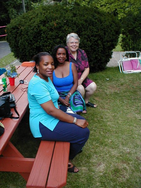dale-emeagwali-annette-brown-and-neighbor-lochearn-swimming-pool-july-21-00