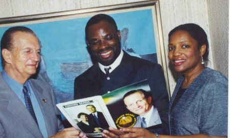 former-prime-minister-edward-seaga_philip-emeagwali_dale-emeagwali_kingston-jamaica_march-16-2001